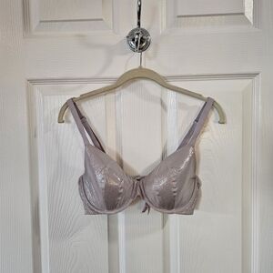 Victoria's Secret Very Sexy Angelight Lightly Lined Shimmer Spacer Bra Plum 34D
